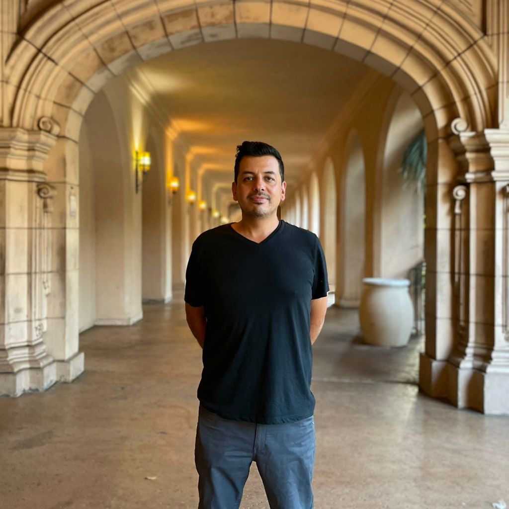 Carlo Garcia, general contractor 