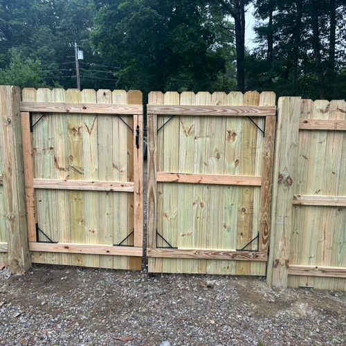 Wood  fencing gate in Boston 