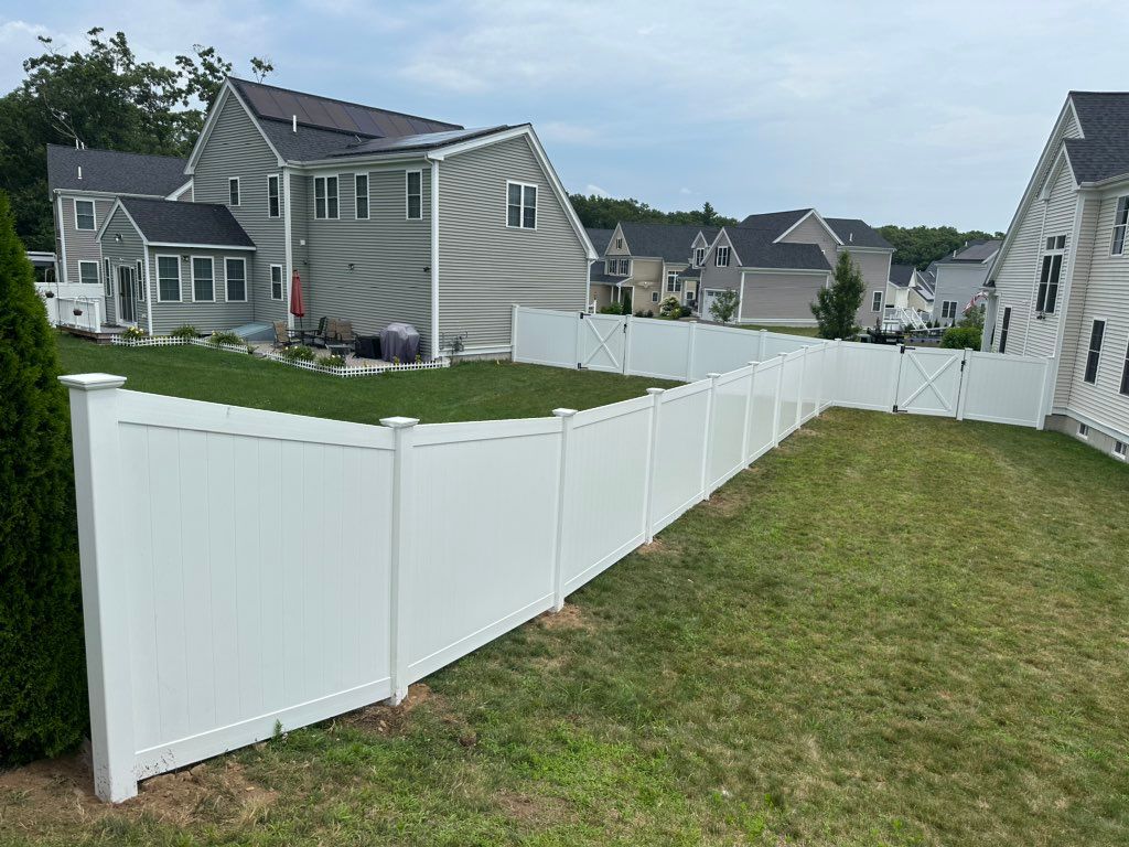 Vinyl fence in wonsoket ri
