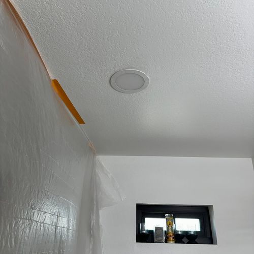 Recessed LED light installation 