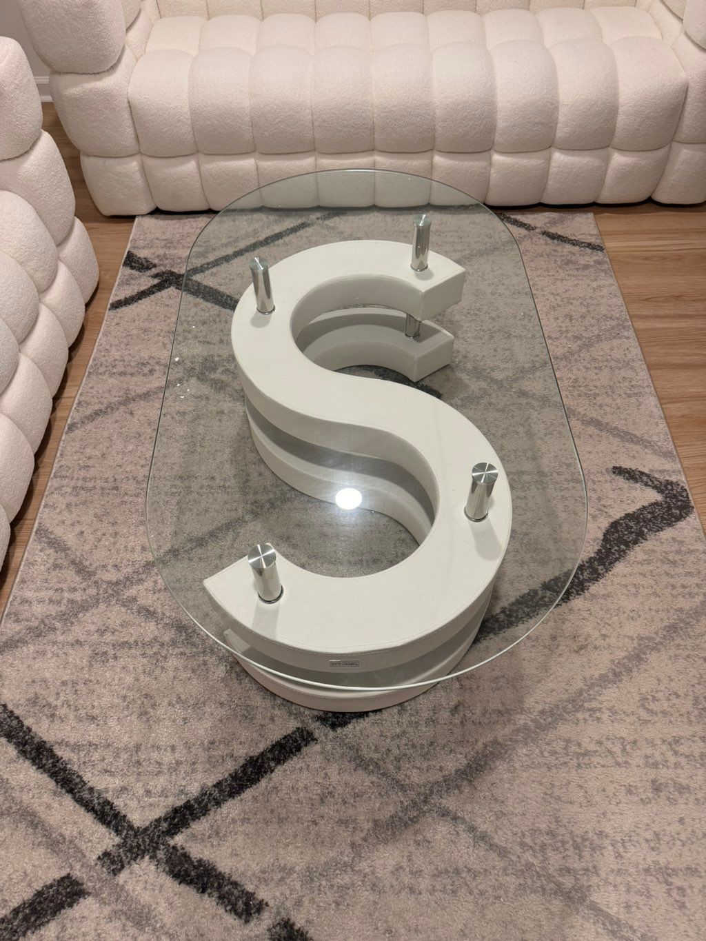 Assembling a sofa and table