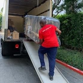 Avatar for GLY Moving