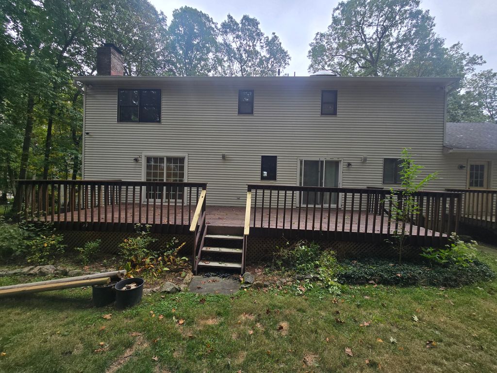 Deck Staining and Sealing