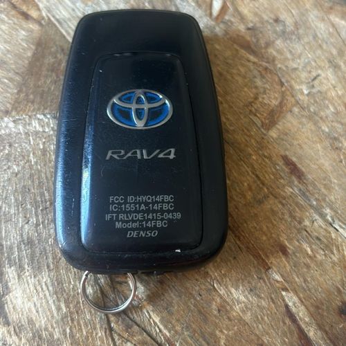 Repair Toyota RAV4 smart key