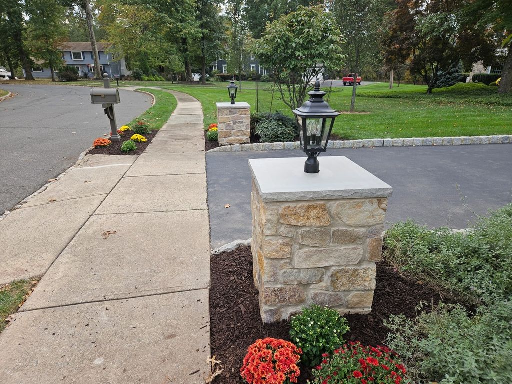 Columns whit light in natural stone