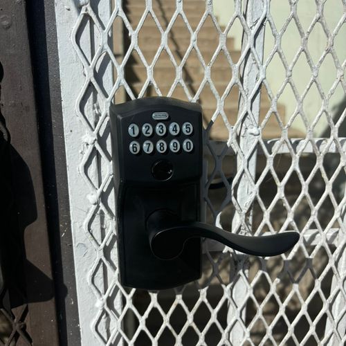 Installation of a keypad lock on my front entry ga