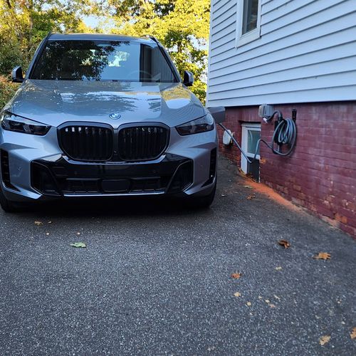 BMW EV CHARGER 