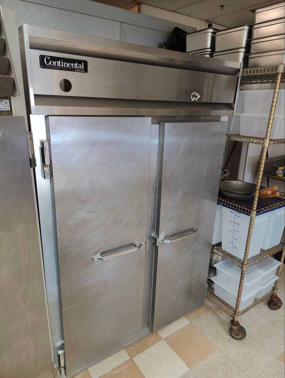 Commercial refrigerator repair