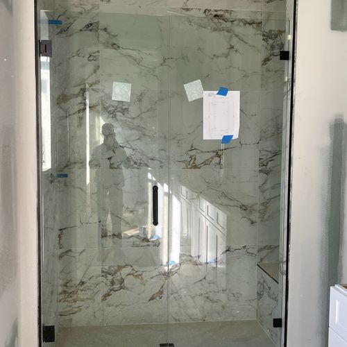 Door/panel frameless shower door installation 