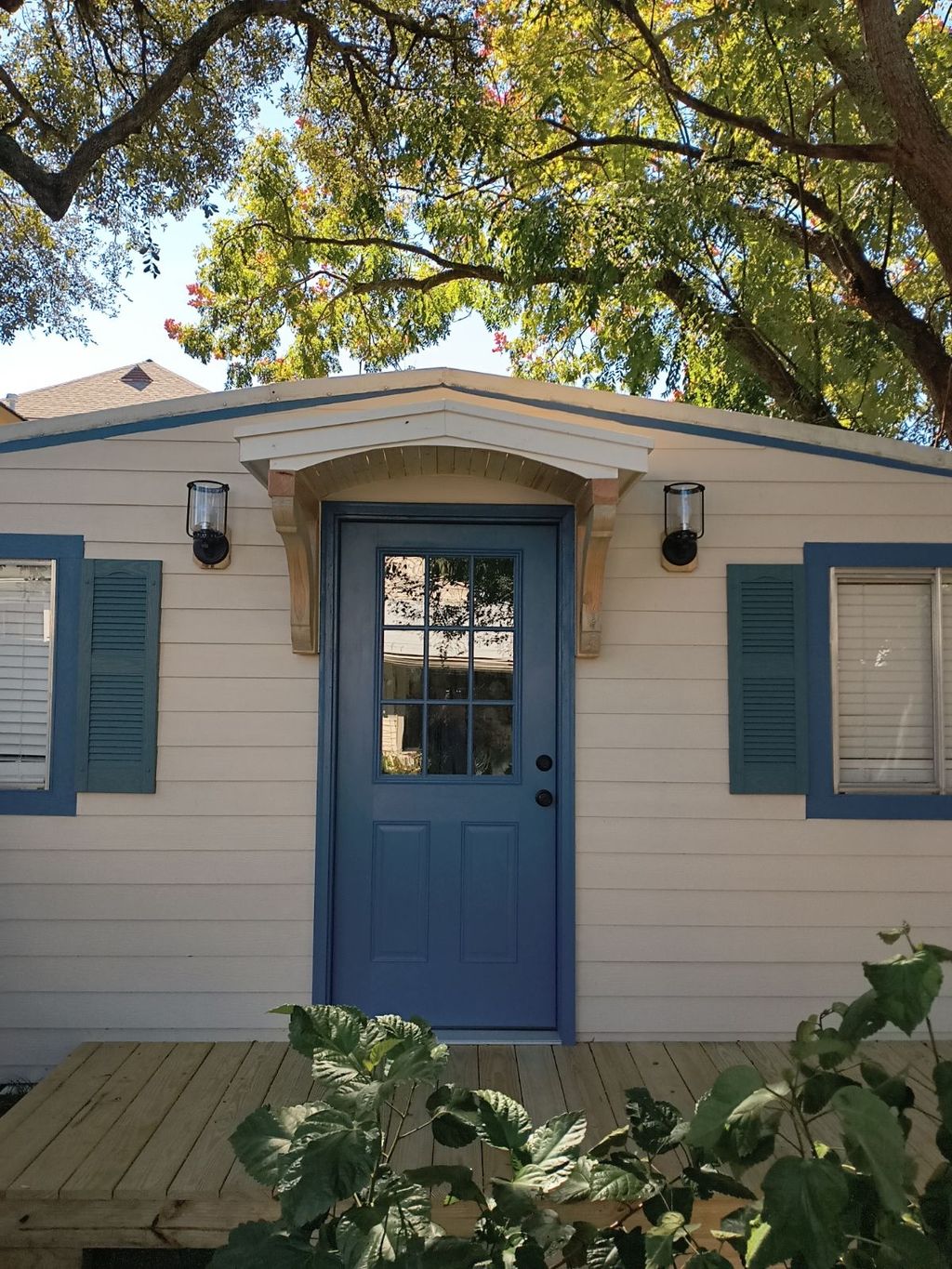 custom built overhang