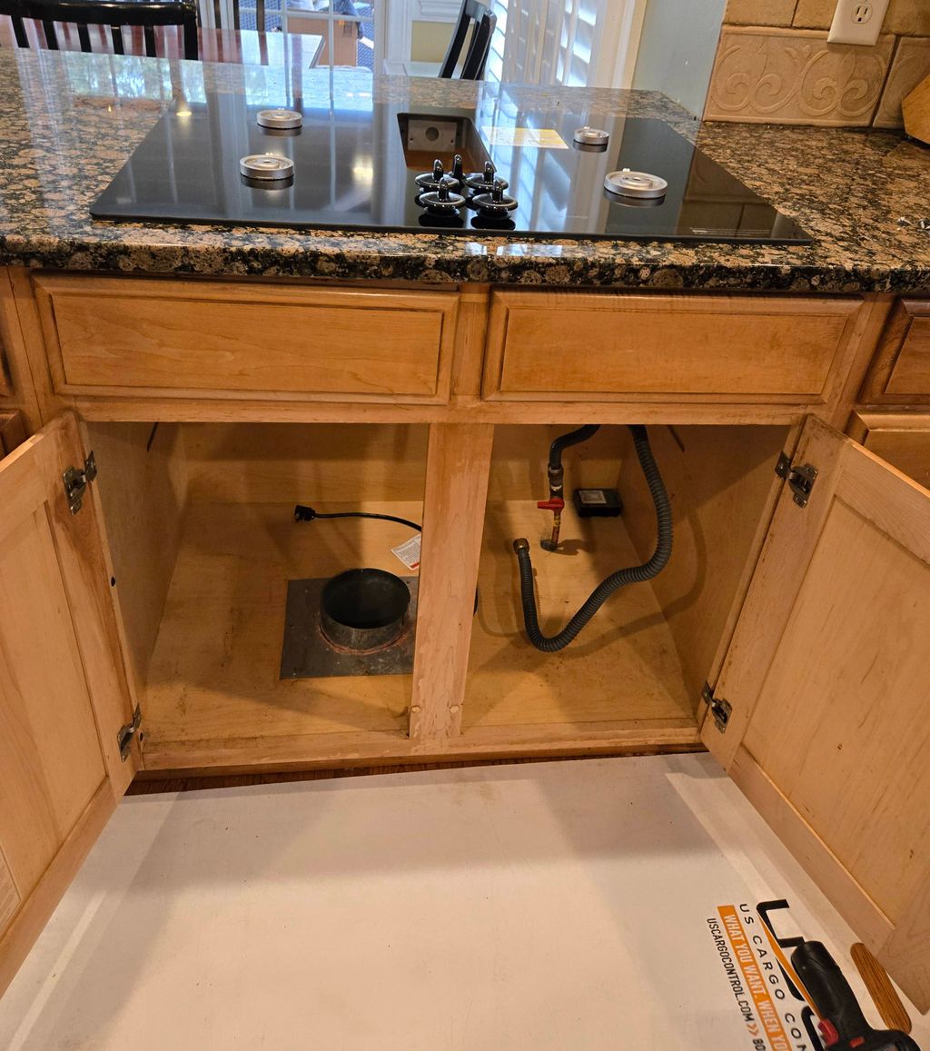 GAS Cooktop with downdraft exhaust vent installati