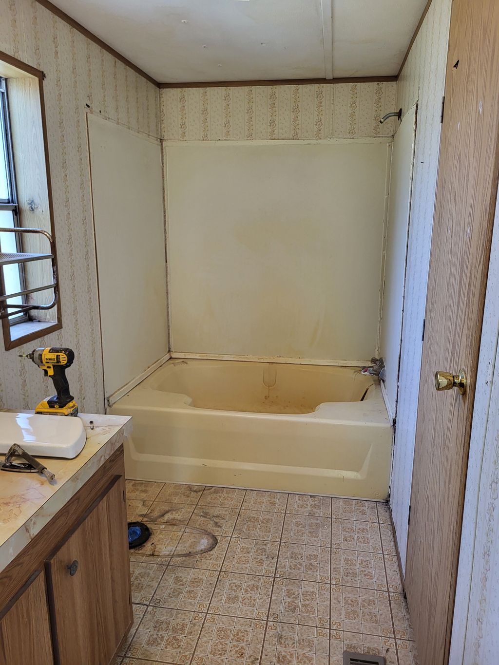 Shower and Bathtub Installation or Replacement