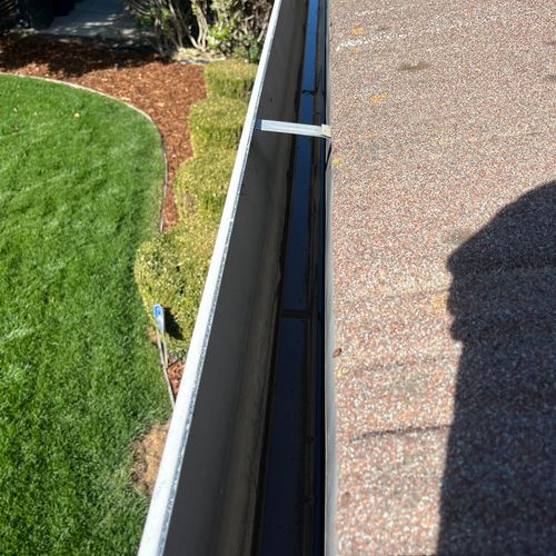 Gutter Cleaning and Maintenance