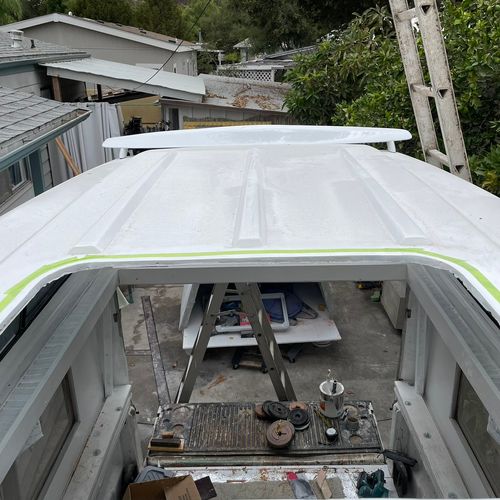 Installing skylight window 