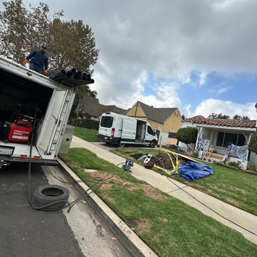 Pipe bursting for replace 35 feet old main line st