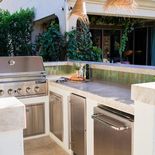 Outdoor Kitchen design/styling