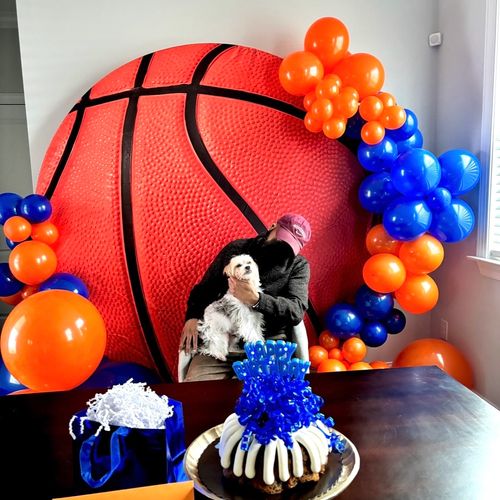 Round Balloon Arch with Basketball Backdrop for Bi