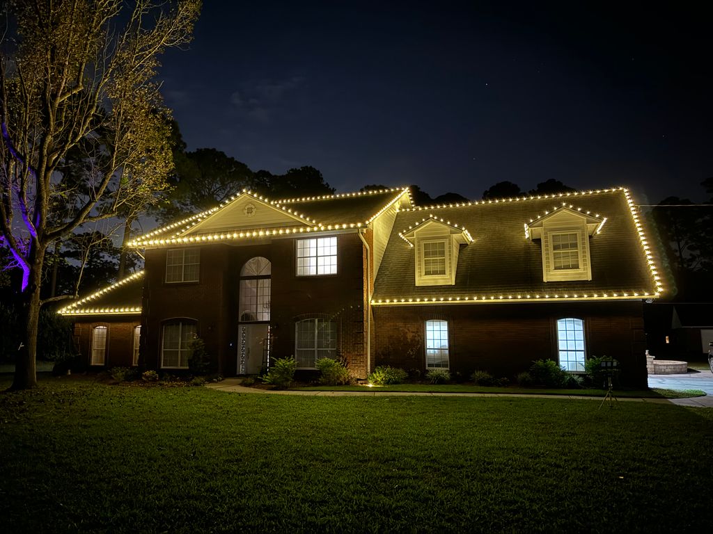 Holiday Lighting Installation and Removal