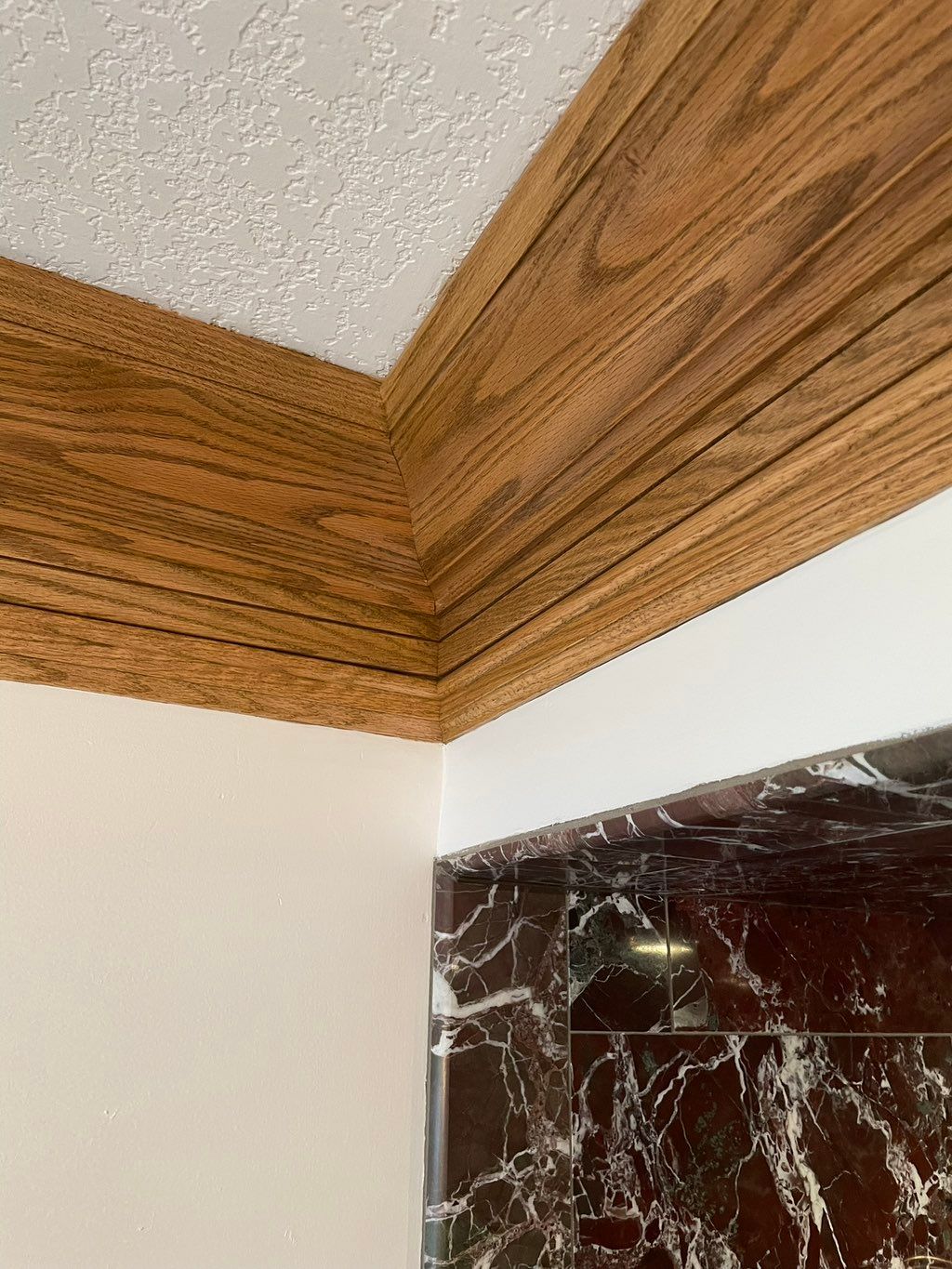 Precise fits on crown moulding