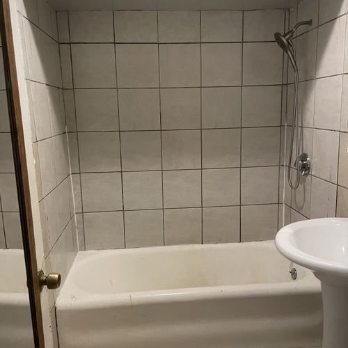 Shower and Bathtub Repair