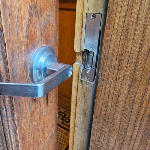 Lock Installation and Repair