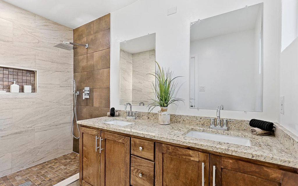 Master bathroom after remodeling, it was necessary