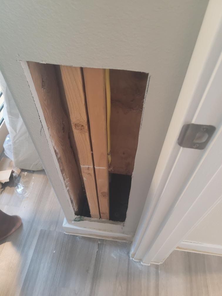 Small water damage…👉🏼