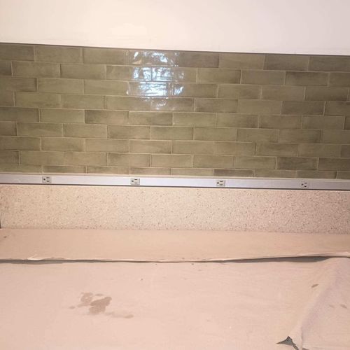 Backsplash Installation 