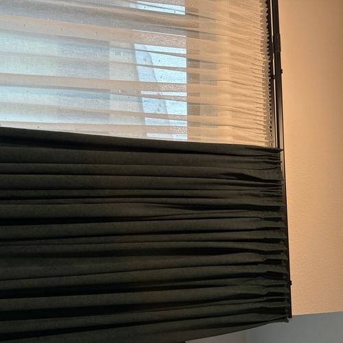 High quality professional, made a curtain rod. Als