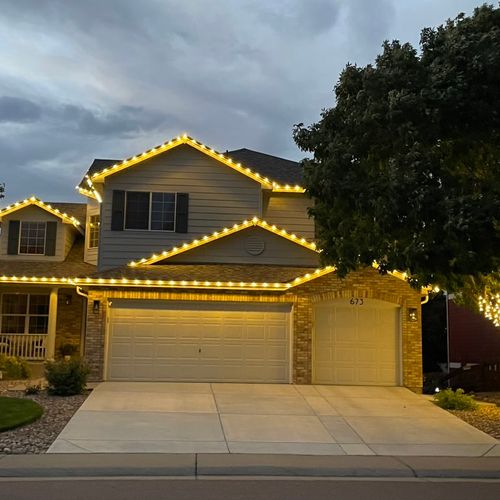 Holiday light install - warm white c9s with mini t