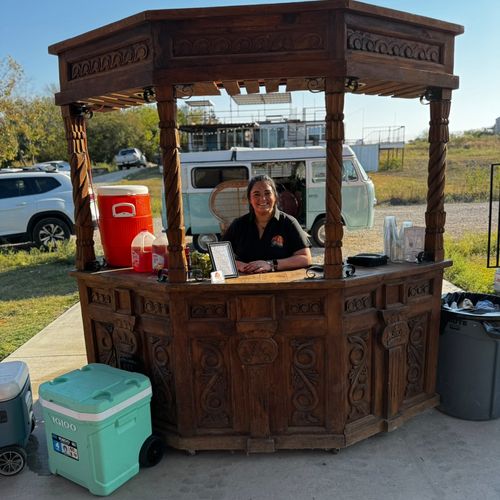 Bartender Brittany at Boho Bodark Barn in Farmersv