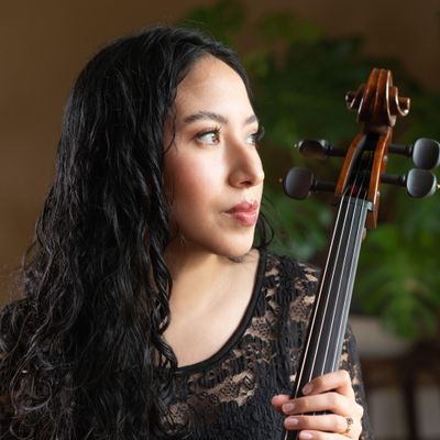 Avatar for Cello Lessons with Rosa