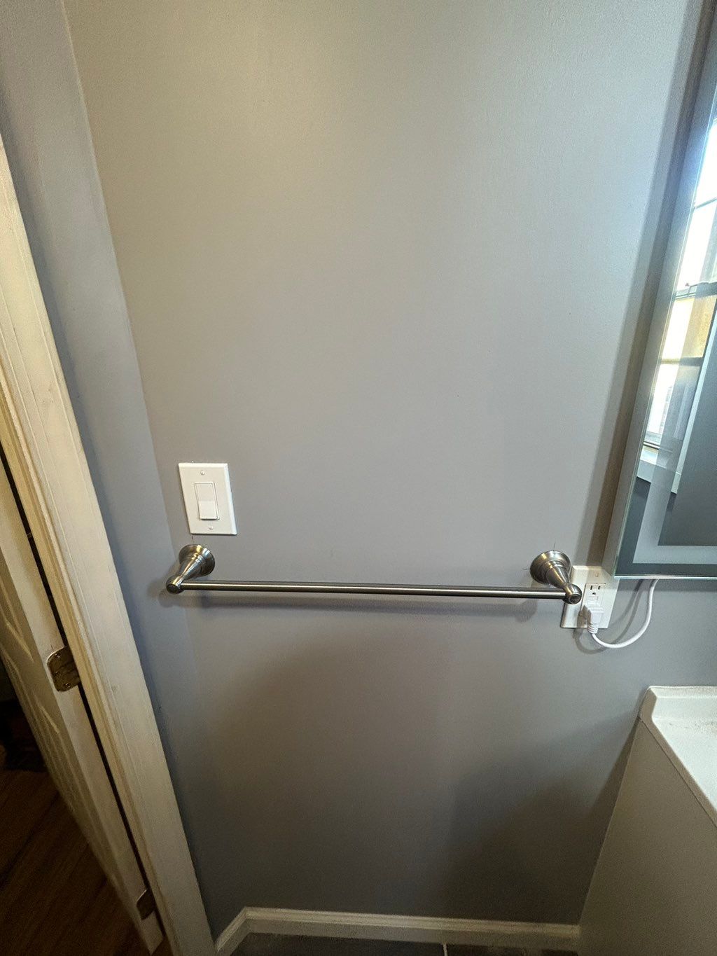 Mounted towel rack
