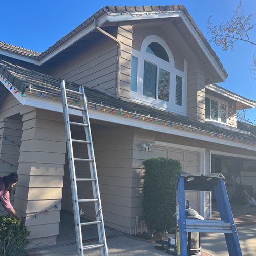 Holiday Lighting Installation and Removal