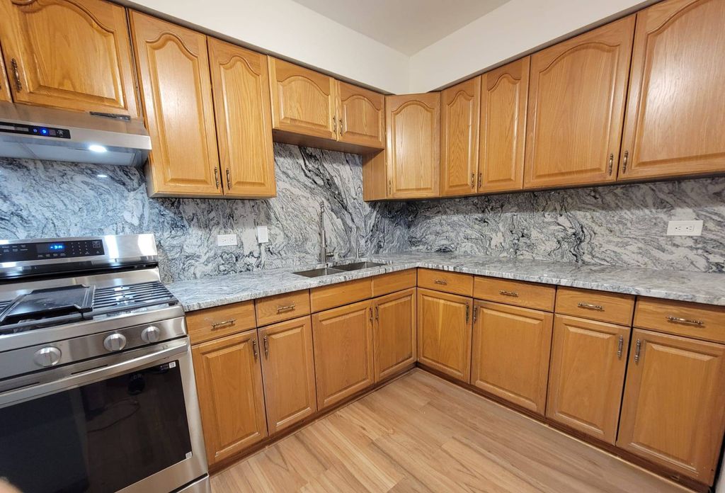 Countertop&Backsplash Replacement -After 