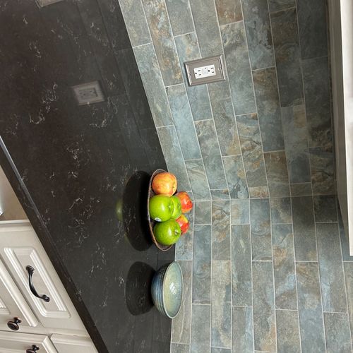 Alex recently completed the tile backsplash in my 