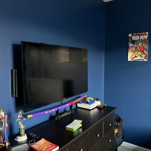 Great job painting my tween son’s bedroom for his 