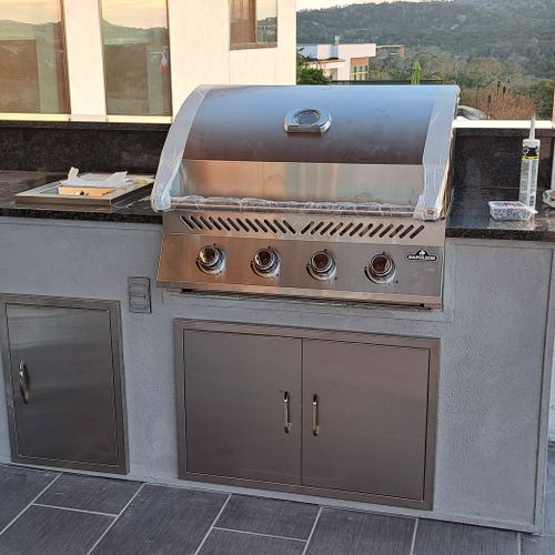 outdoor kitchen