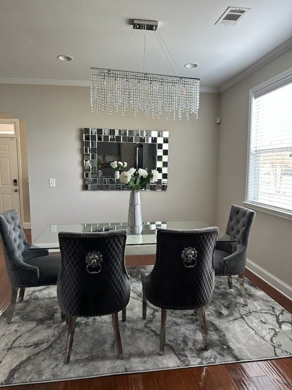 hung the mirror and exchange light fixture with ch