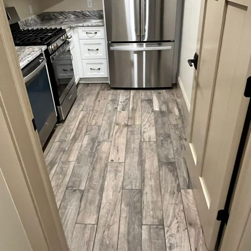 Wood plank tile 