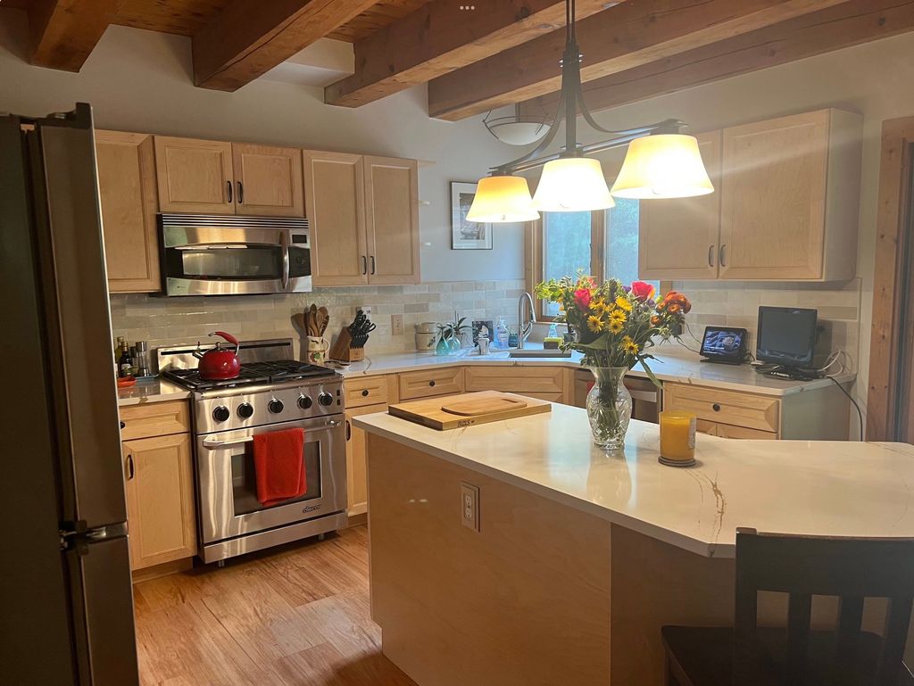 Kitchen Renovation, Sandwich