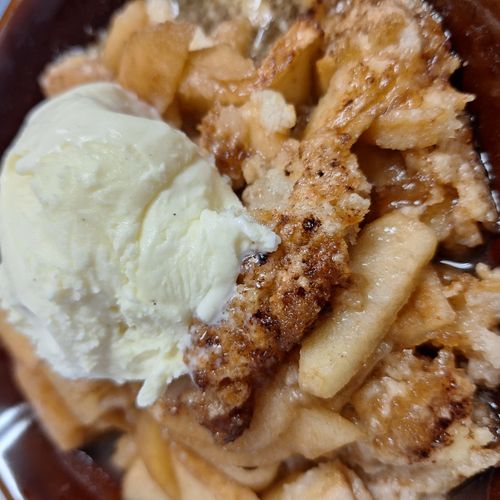 Homemade Apple cobbler with Vanilla Gelato