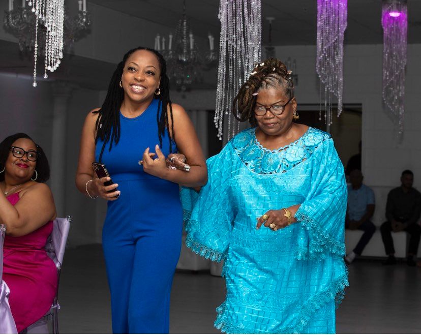 The mother of the groom💕