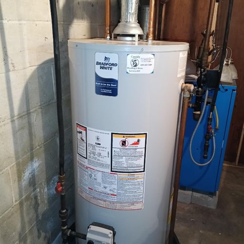 New natural gas chimney vent water heater, with a 