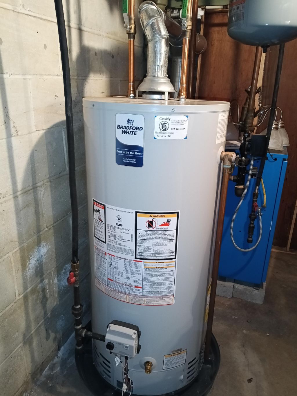 New natural gas chimney vent water heater, with a 