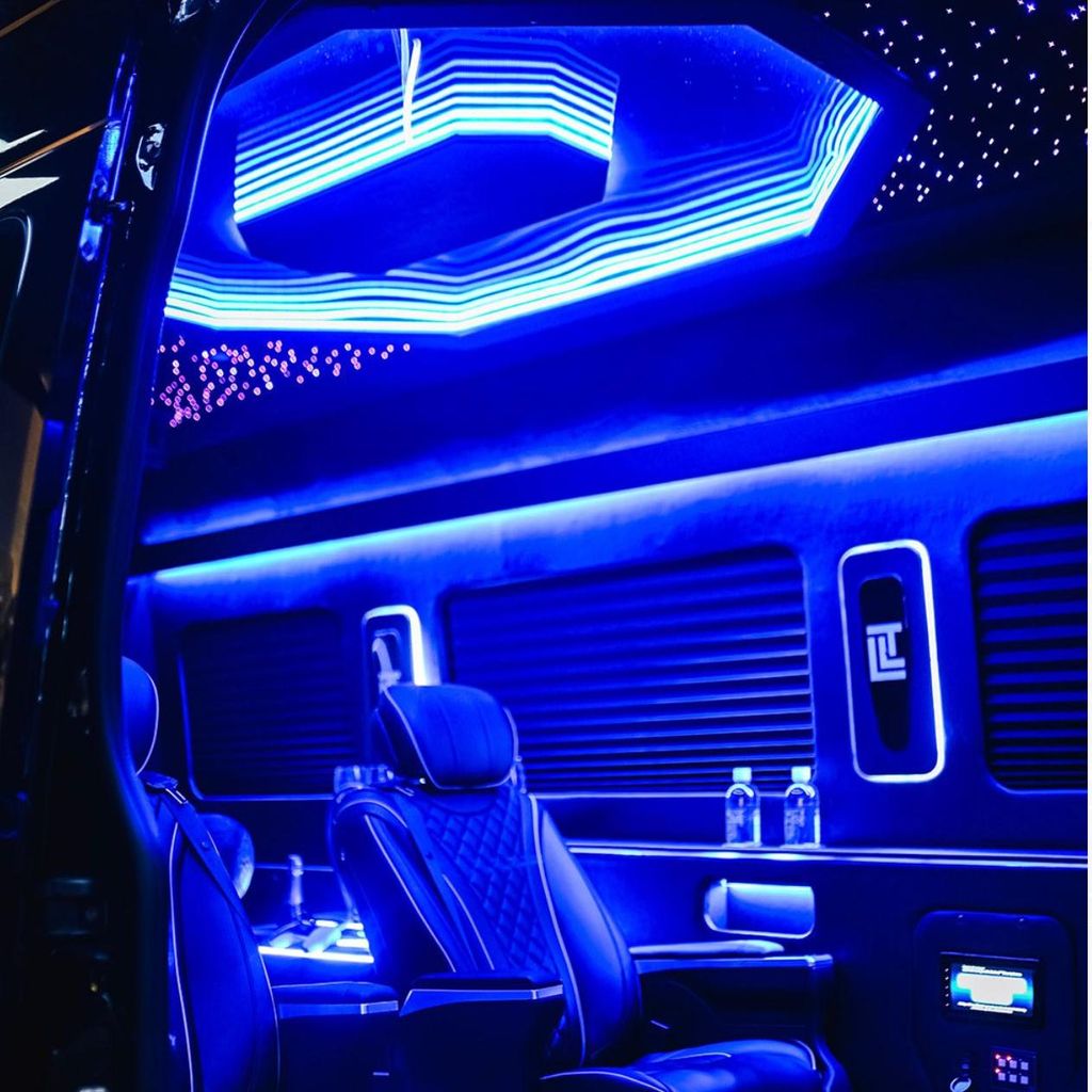 Luxury Levels Transport