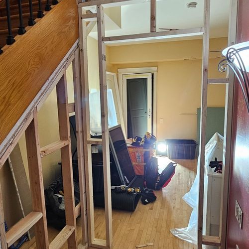 Installation of a doorway in the hallway