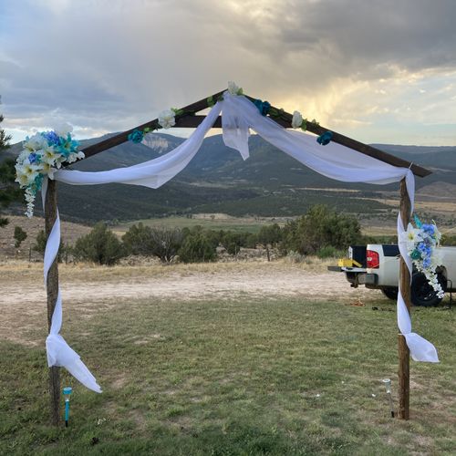 Dodson Wedding: Ceremony Arch