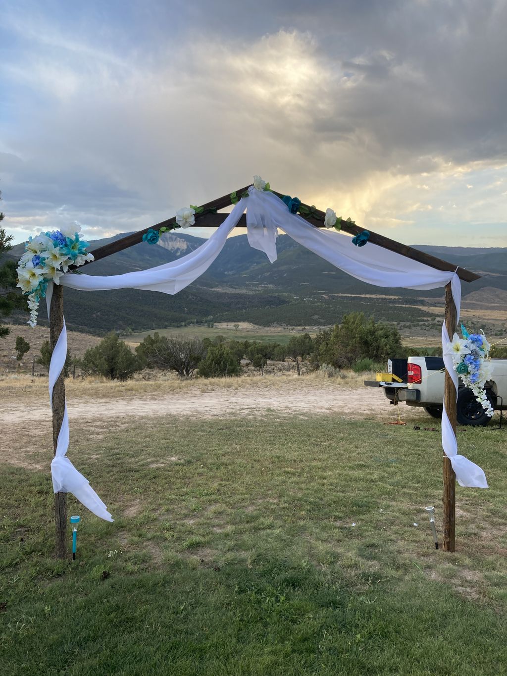 Dodson Wedding: Ceremony Arch