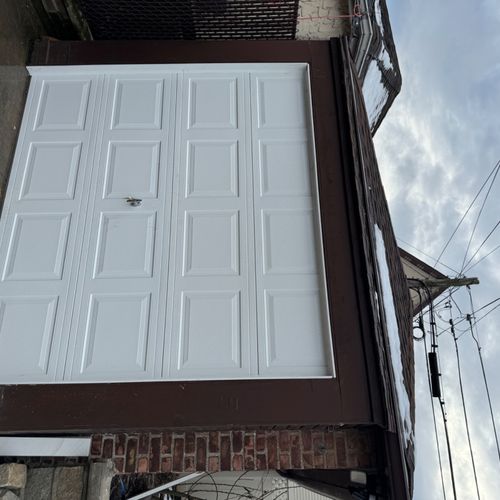 I had a fantastic experience with the Garage Door 